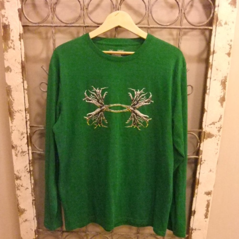 UNDER ARMOUR HEATGEAR CREWNECK PULLOVER L/S SHIRT- MEDIUM